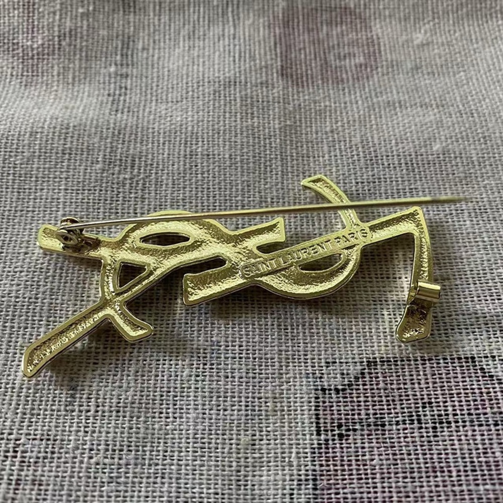 Yves Saint Laurent Gold crocodile pattern brooch - Picture 3 of 6